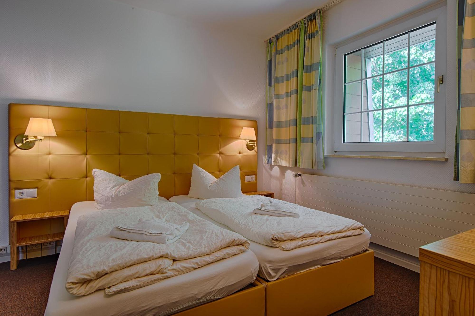 See Hotel Karlslust Chalets Storkow  Extérieur photo