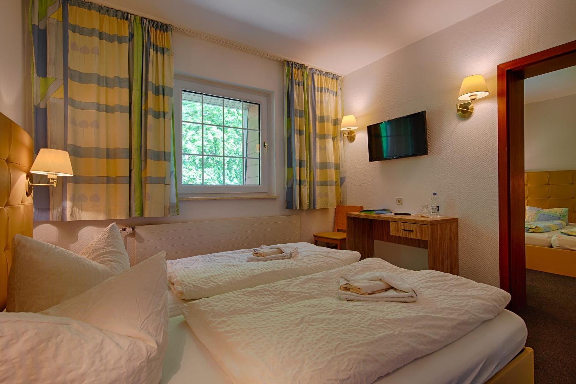 See Hotel Karlslust Chalets Storkow  Extérieur photo