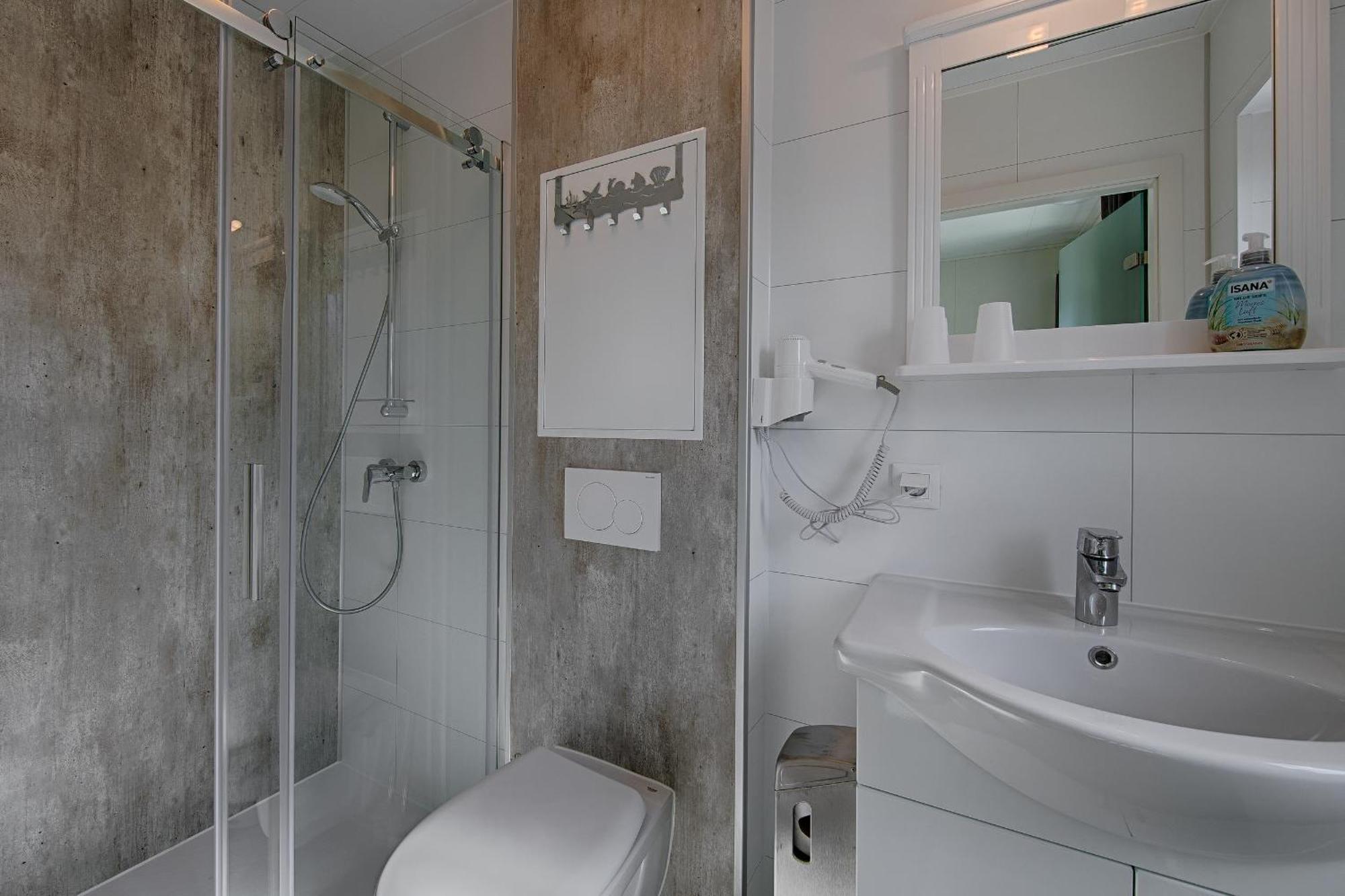 See Hotel Karlslust Chalets Storkow  Extérieur photo