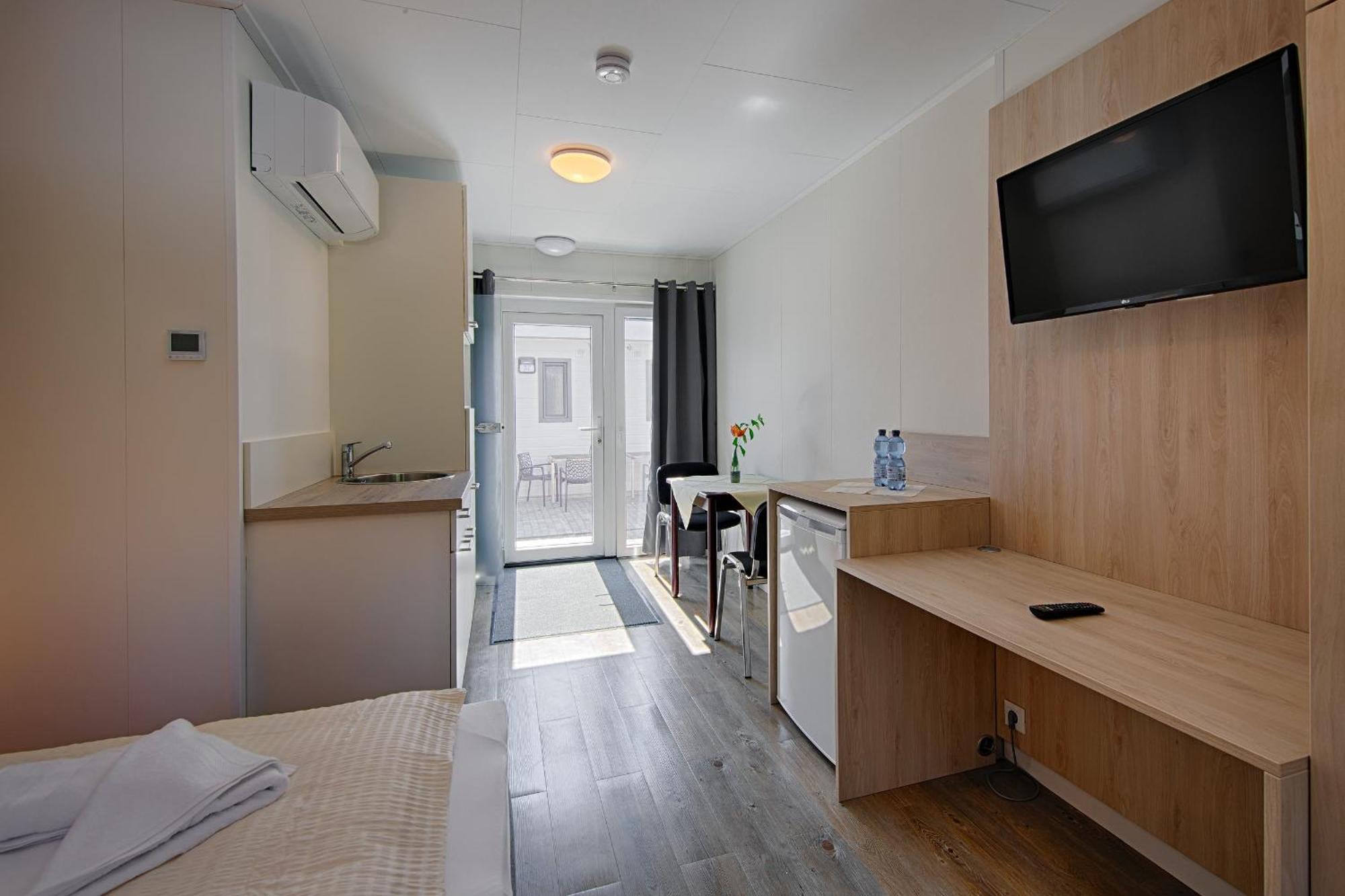 See Hotel Karlslust Chalets Storkow  Extérieur photo